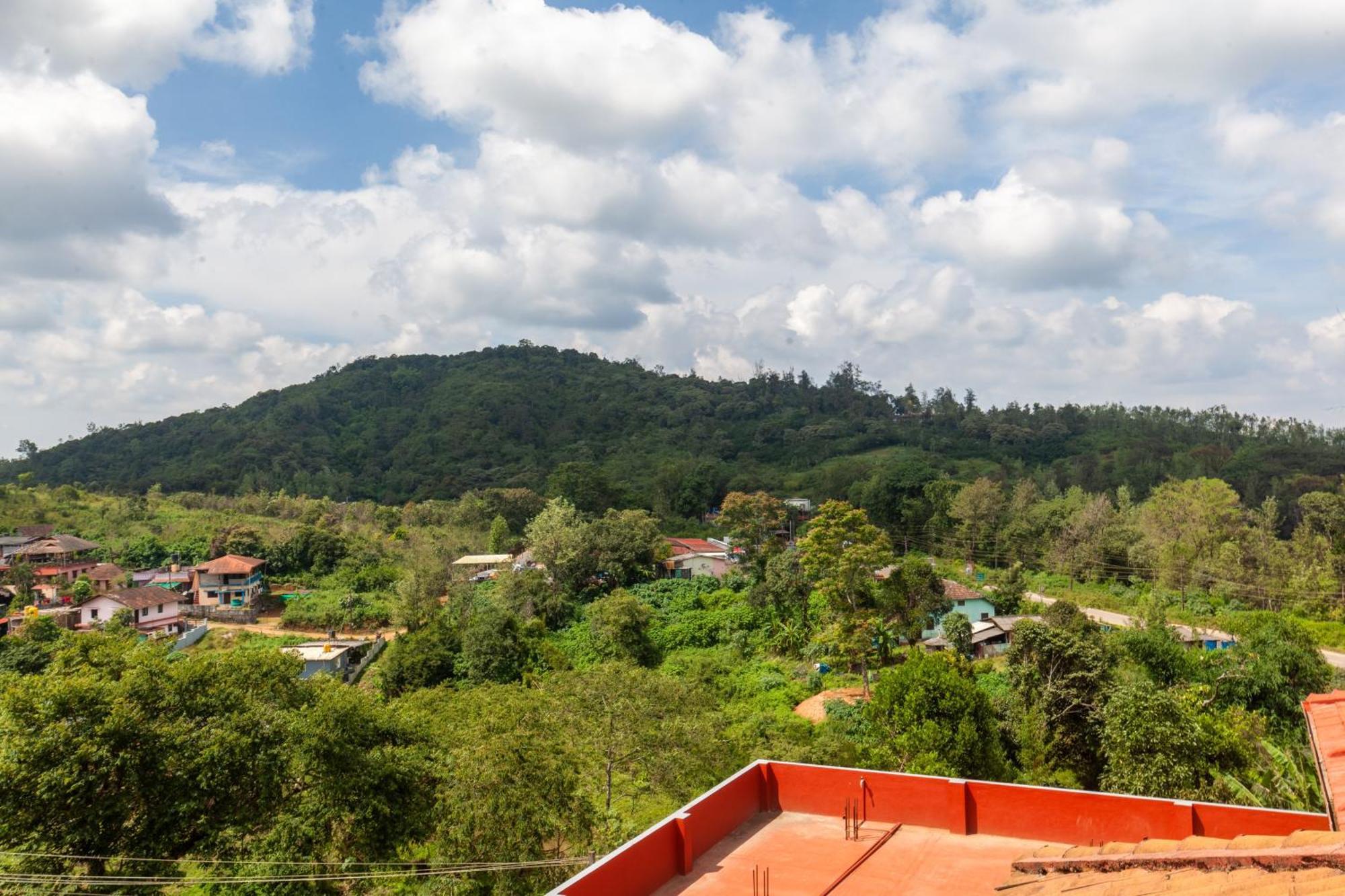 Treebo Vrindavan, 3 Km From Madikeri Fort Zewnętrze zdjęcie